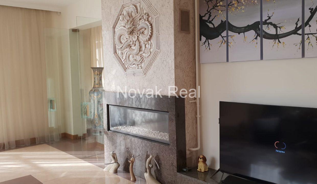 A12254AB-122C-420C-A547-2AC665663F62