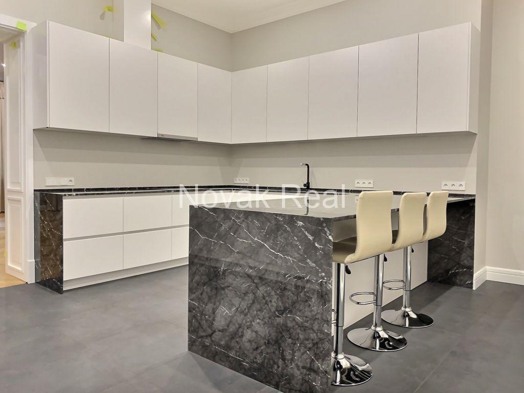 Apartment for rent in the Quiet City Center, on Ausekla street.