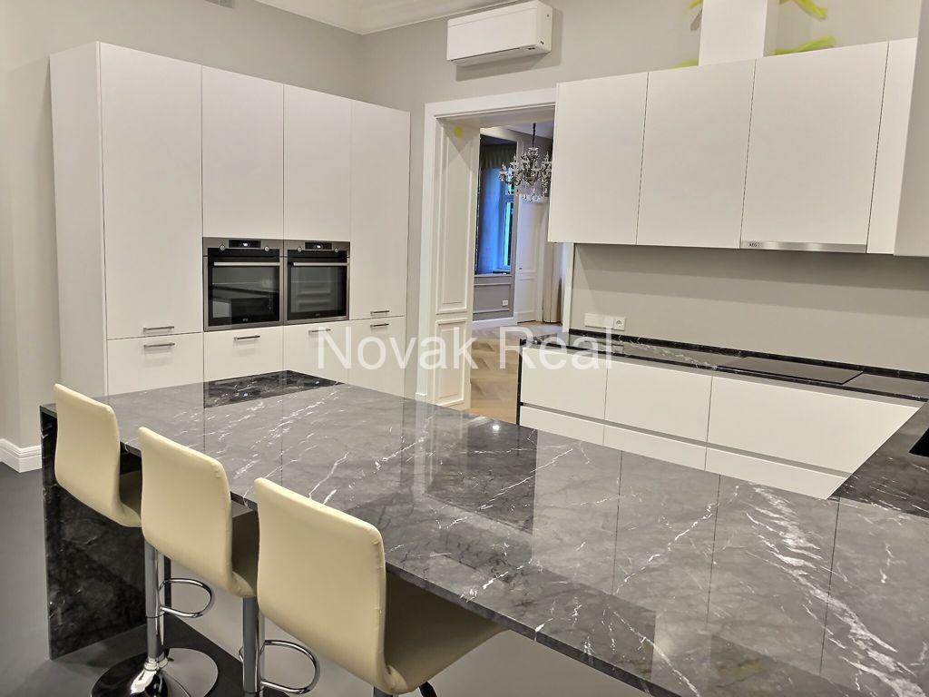 Apartment for rent in the Quiet City Center, on Ausekla street.