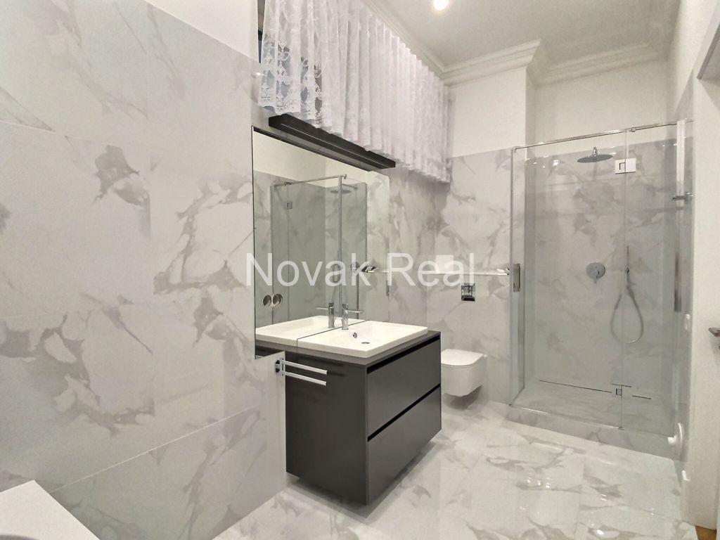 Apartment for rent in the Quiet City Center, on Ausekla street.