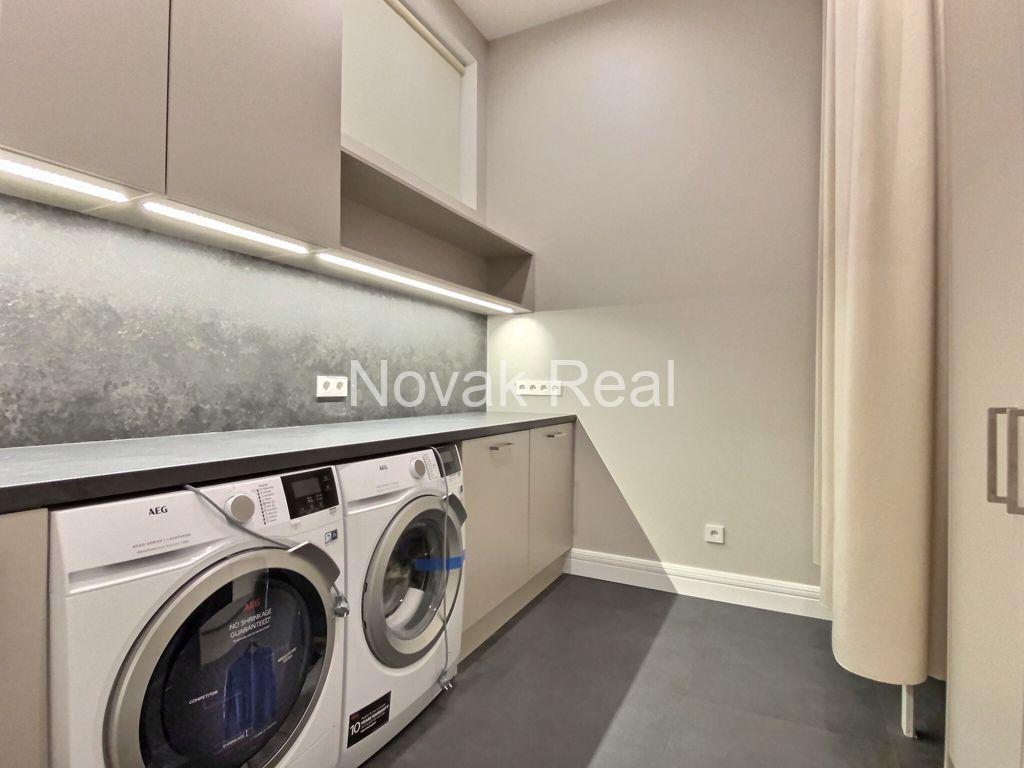 Apartment for rent in the Quiet City Center, on Ausekla street.