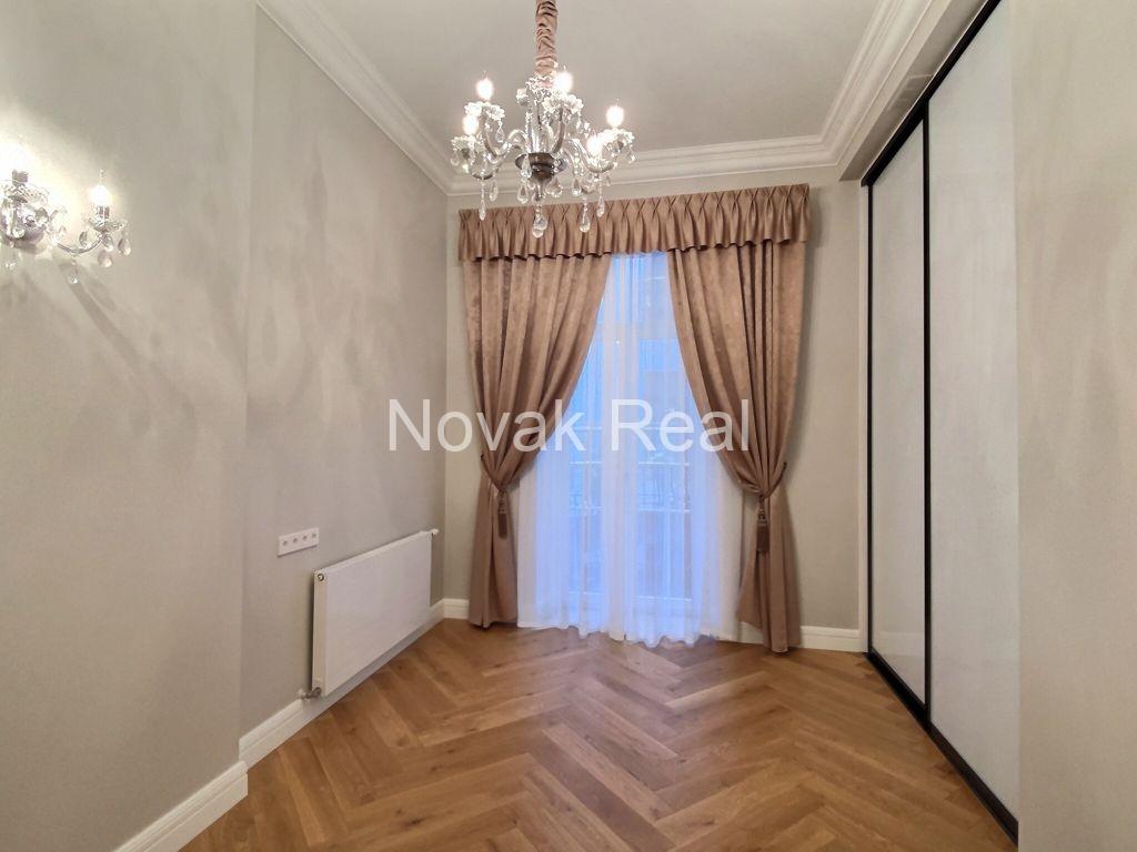 Apartment for rent in the Quiet City Center, on Ausekla street.