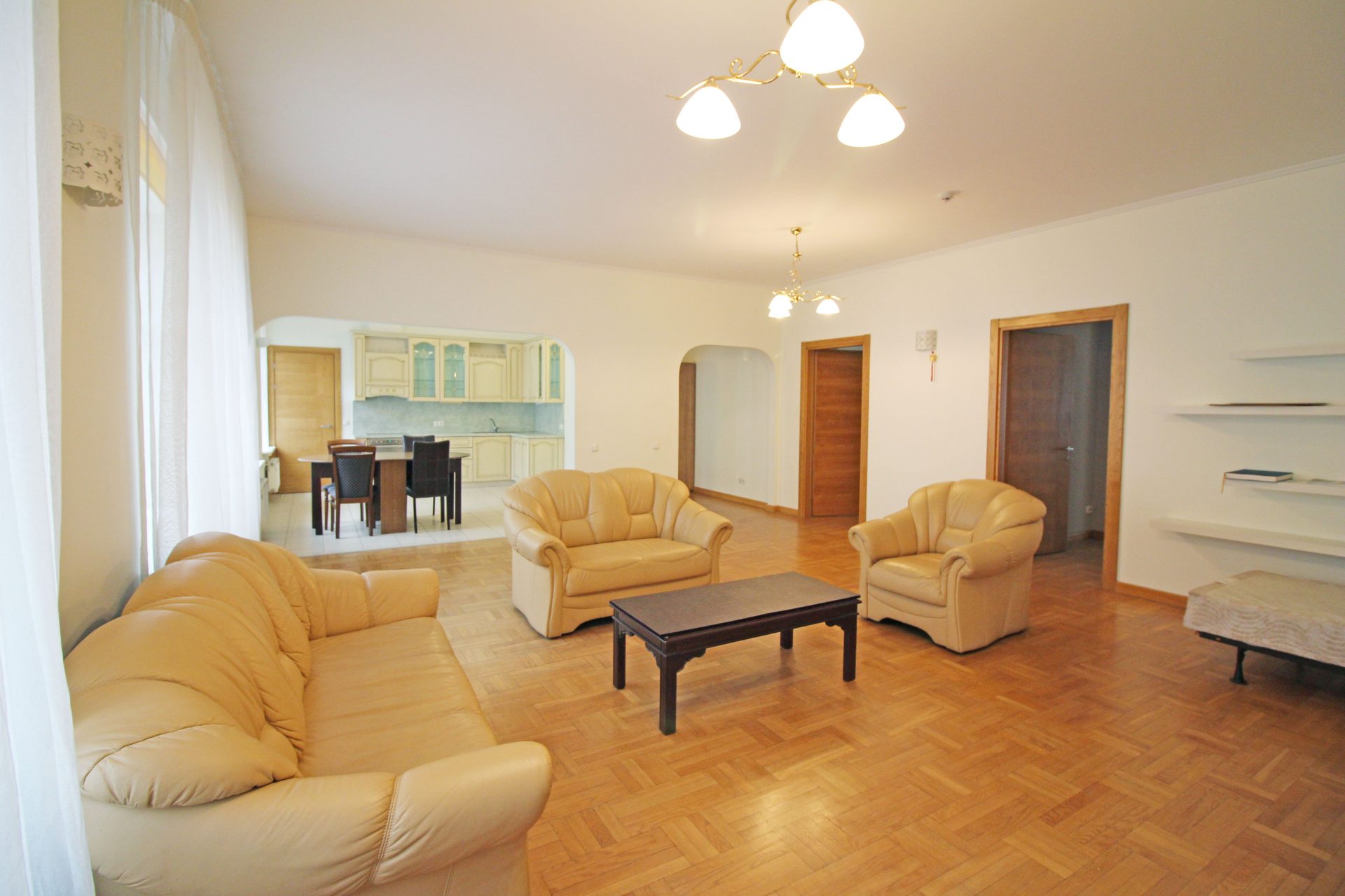 Flat for rent in a quiet city centre, on Vilandes Street N. 10-9.