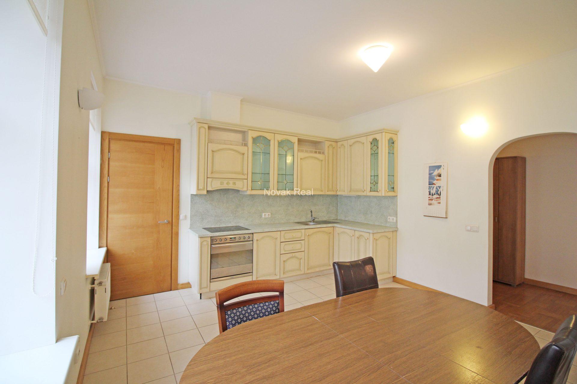 Flat for rent in a quiet city centre, on Vilandes Street N. 10-9.
