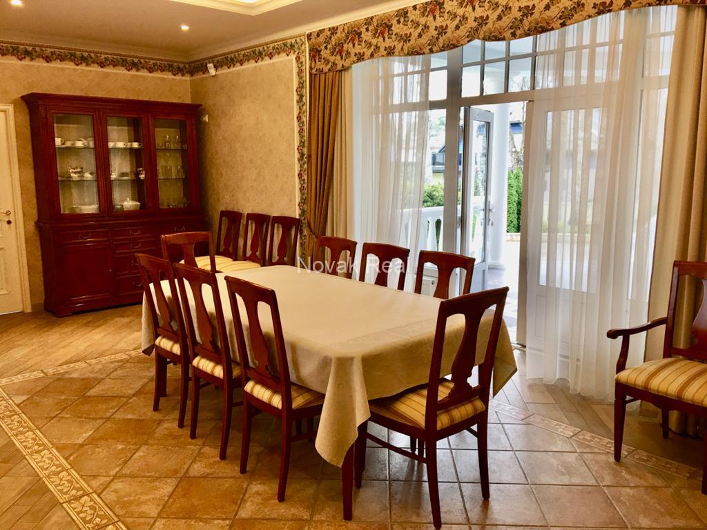 A house for sale in a quiet part of Jūrmala, near the yacht club, offering beautiful views of the river