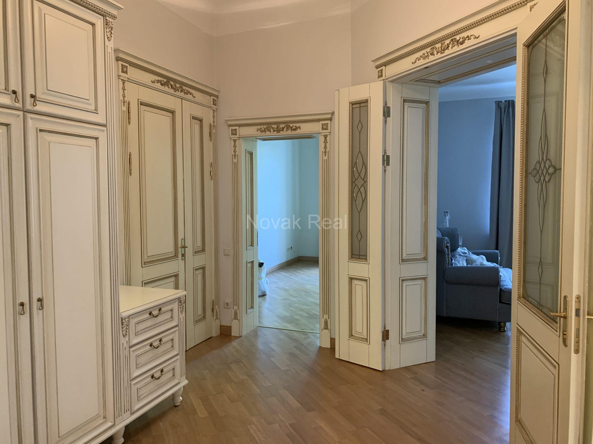 A flat for rent in the embassy district, Elizabetes street
