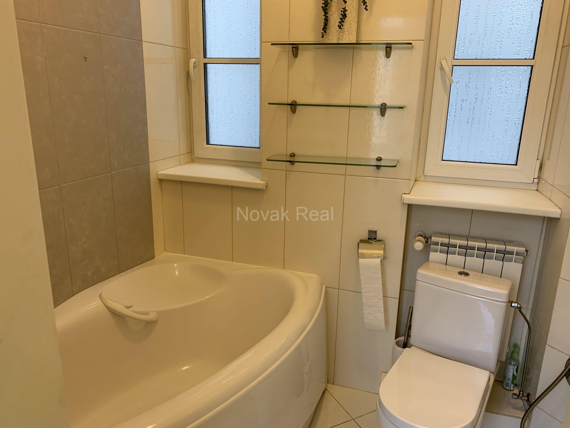 A flat for rent in the embassy district, Elizabetes street