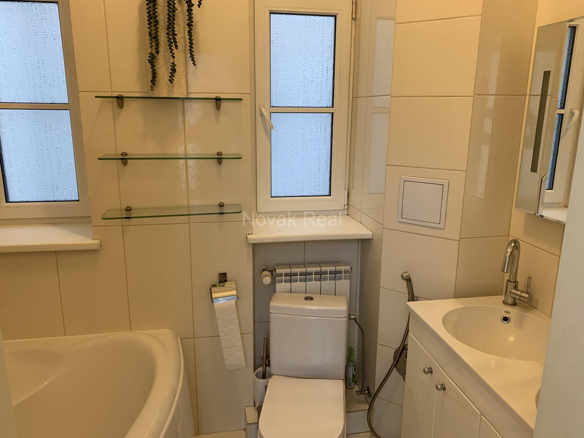 A flat for rent in the embassy district, Elizabetes street
