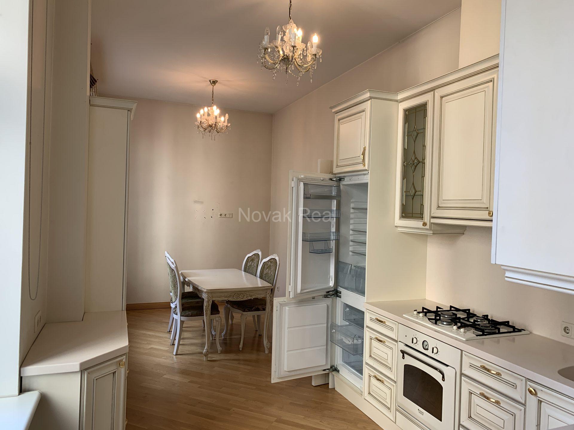 A flat for rent in the embassy district, Elizabetes street