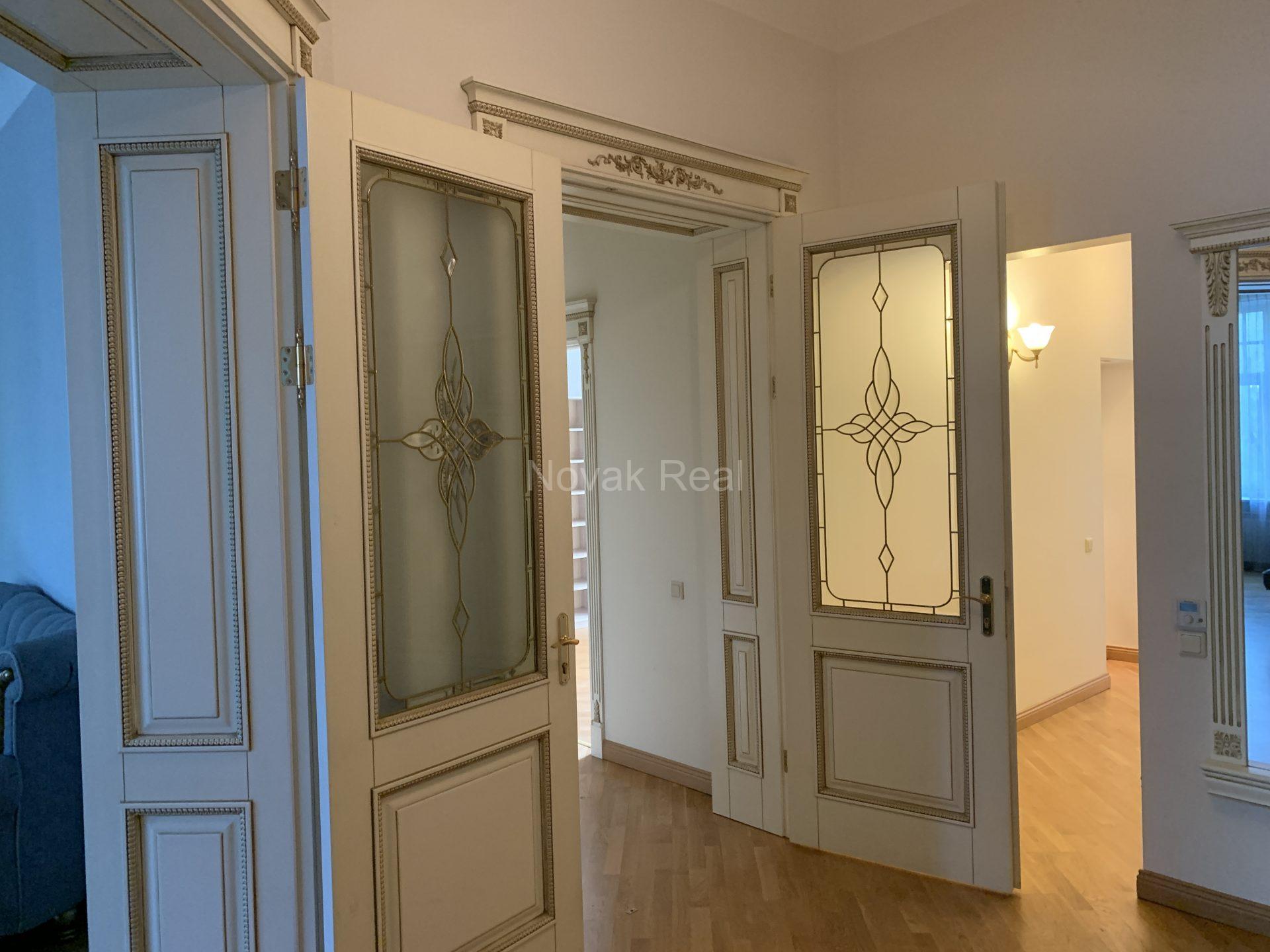A flat for rent in the embassy district, Elizabetes street