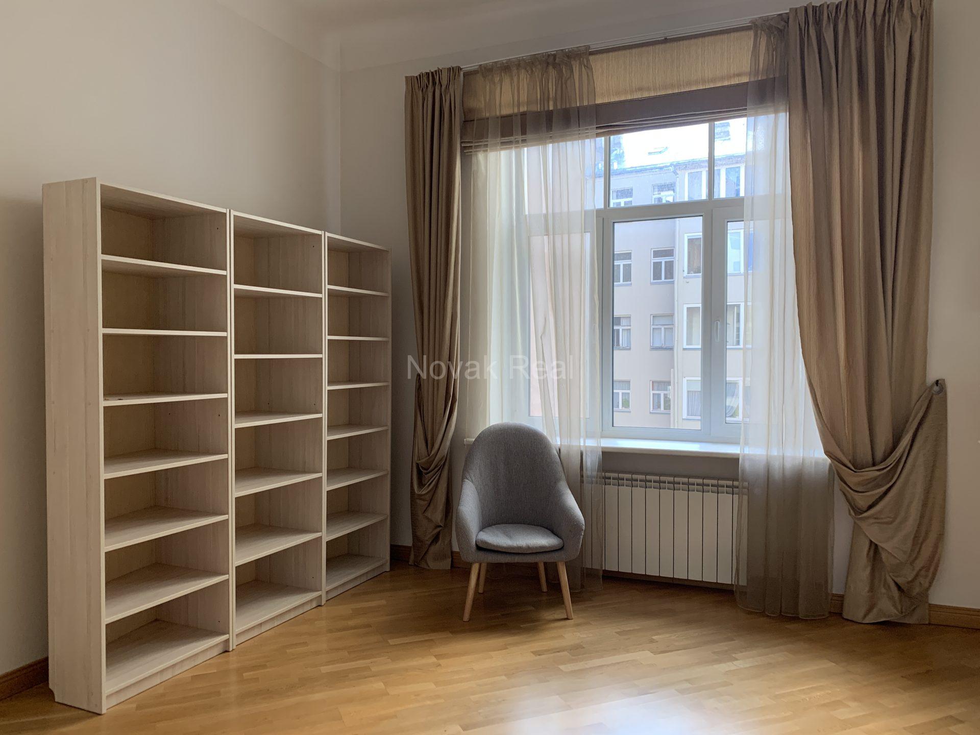 A flat for rent in the embassy district, Elizabetes street
