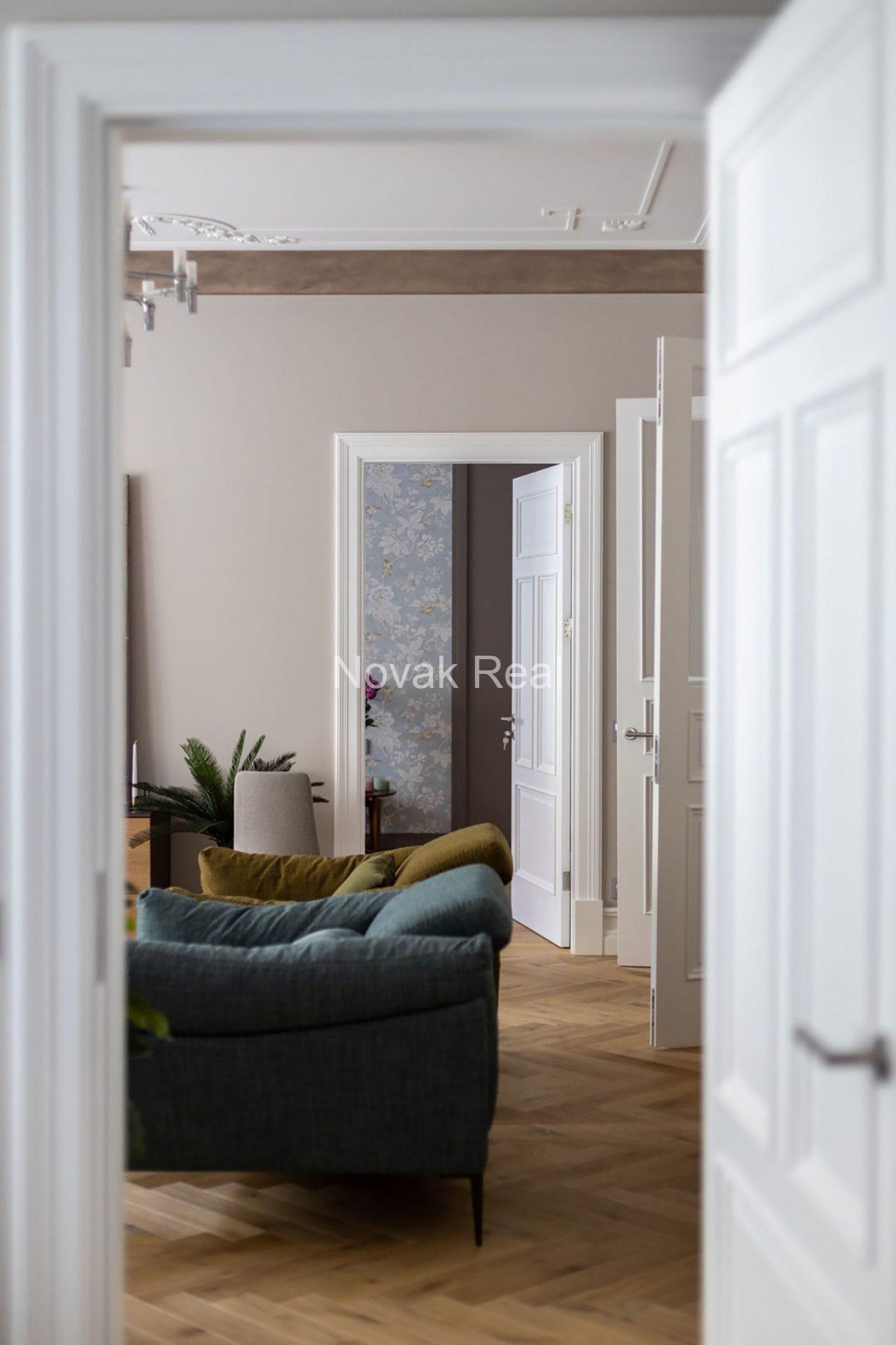 A new apartment for rent in a quiet centre, in a renovated building