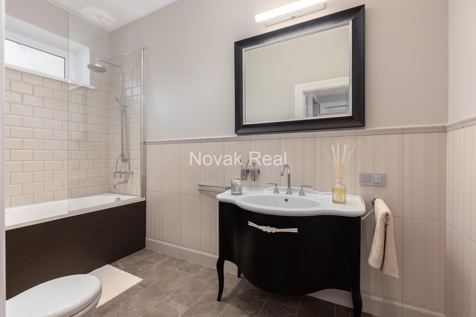 A new apartment for rent in a quiet centre, in a renovated building