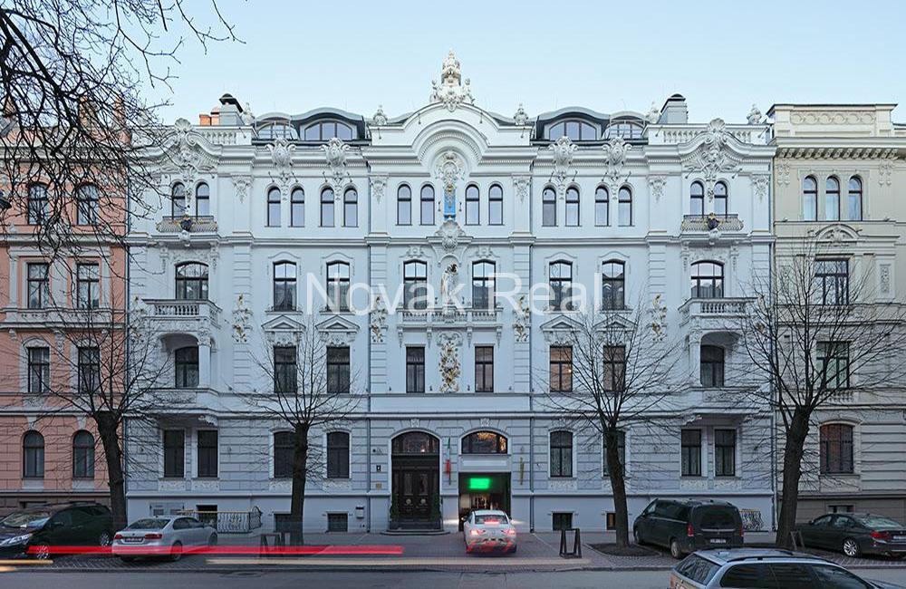 A 4-room apartment for rent in the Quiet City Centre, Ausekla street