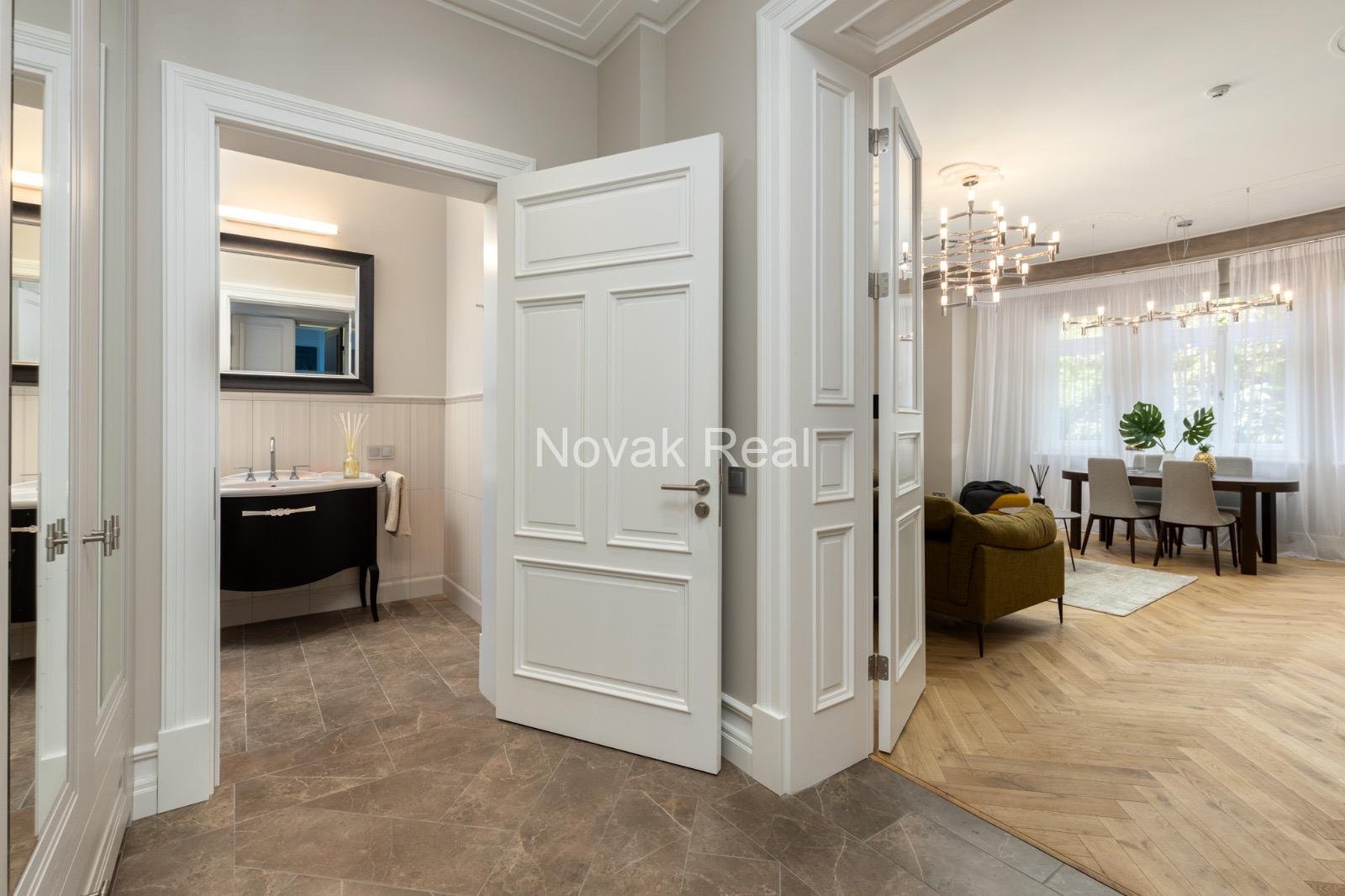 A new apartment for rent in a quiet centre, in a renovated building