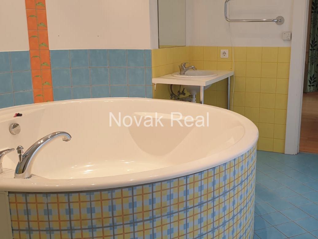 In Jurmala, near the sea, in a quiet place, a house is available for long-term rent