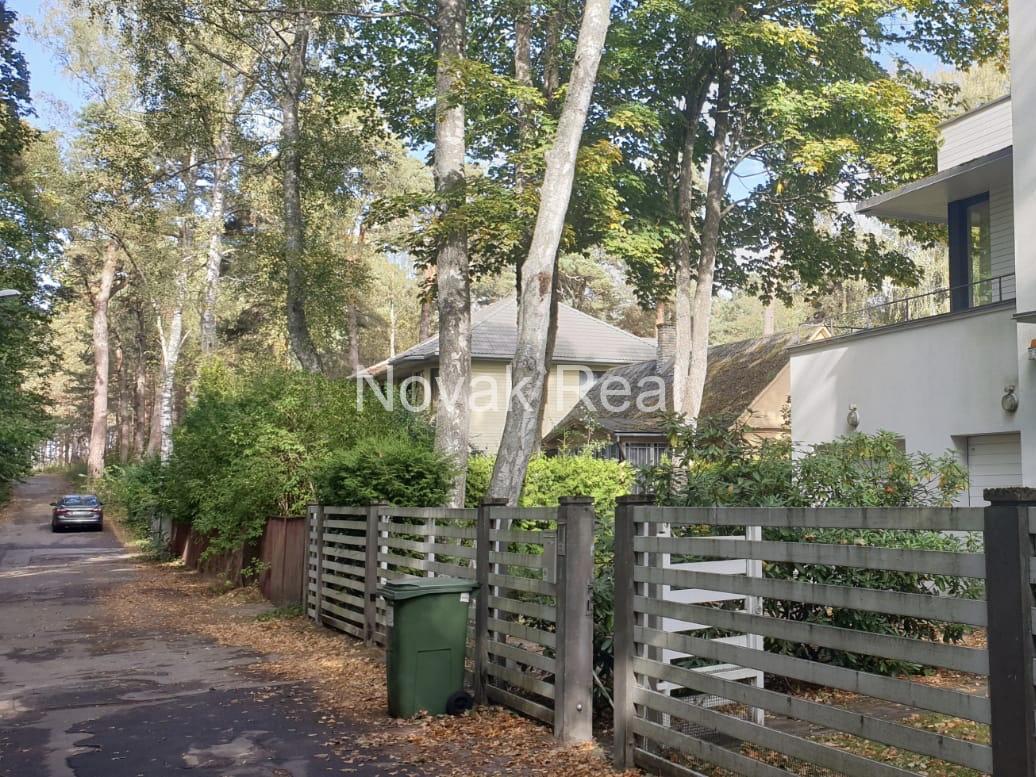 In Jurmala, near the sea, in a quiet place, a house is available for long-term rent