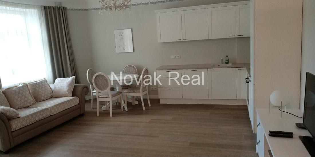 017A5013-7109-4F13-8459-2B7DEEB2A6B3