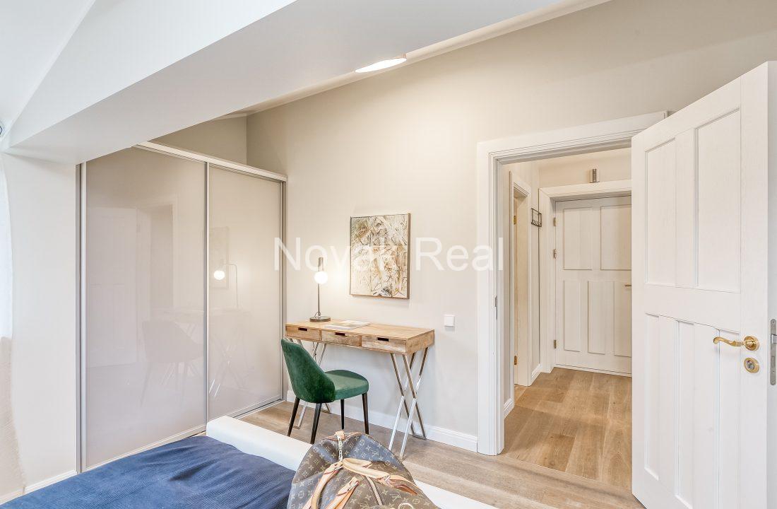 81C84144-BD88-4DB2-8EA5-6DD48B4CBCF3