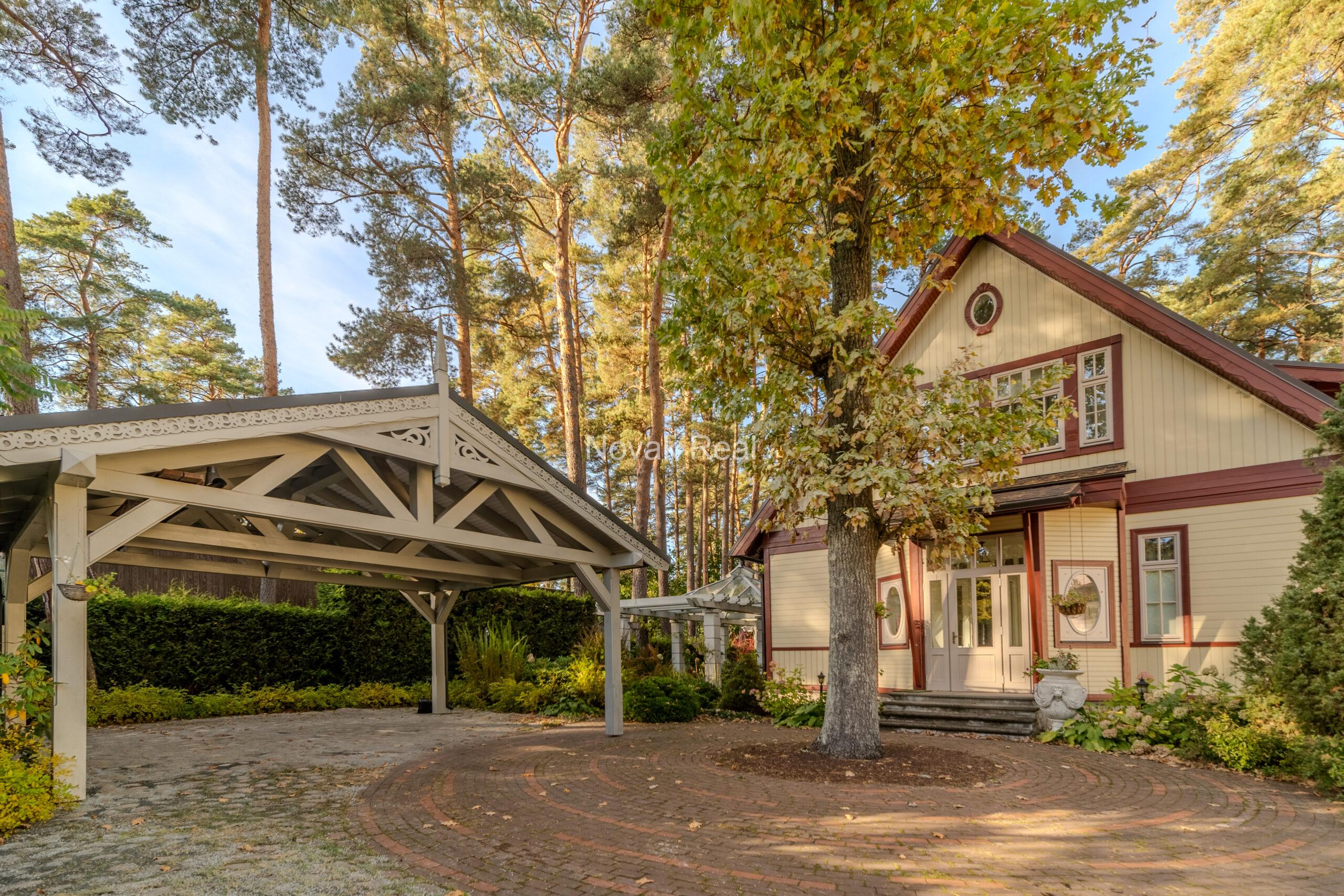Vintage house for rent in Jurmala, Dzintari