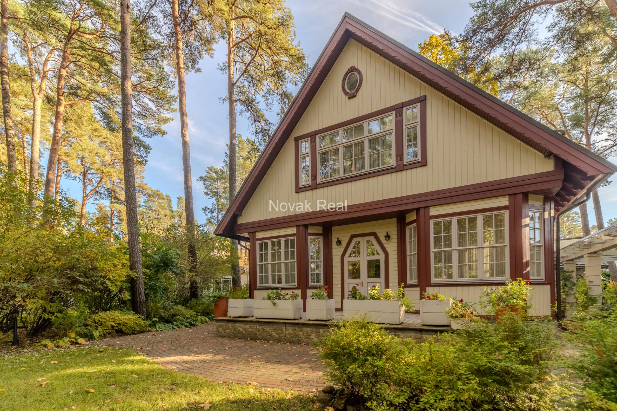 Vintage house for rent in Jurmala, Dzintari