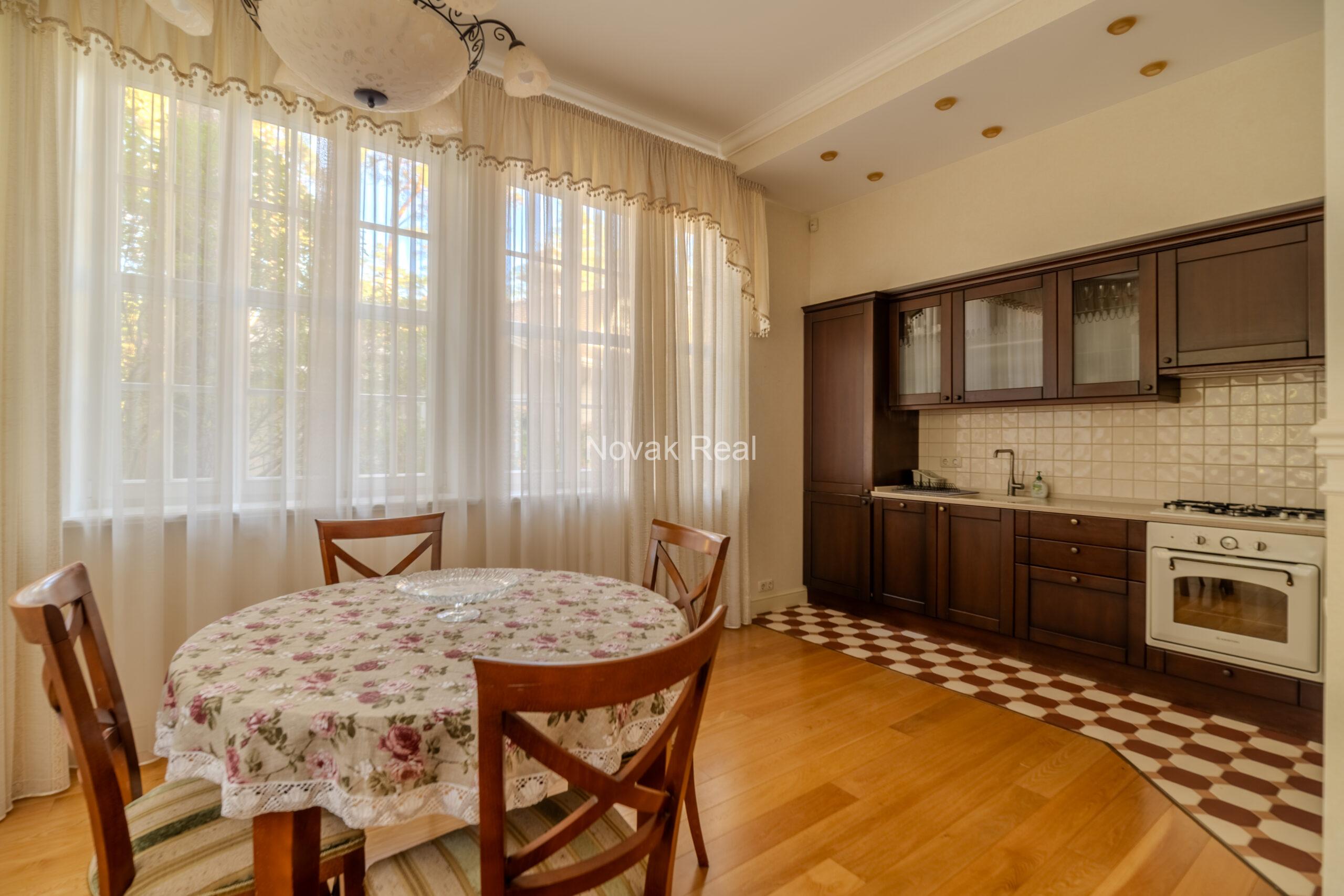 Vintage house for rent in Jurmala, Dzintari