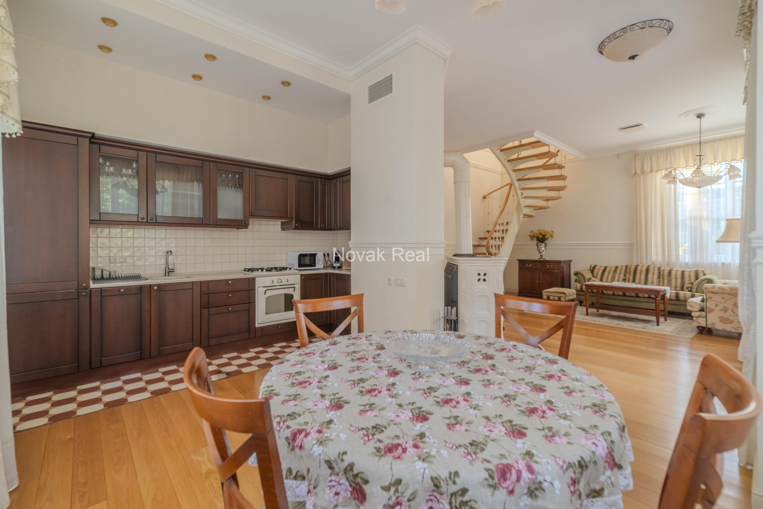 Vintage house for rent in Jurmala, Dzintari