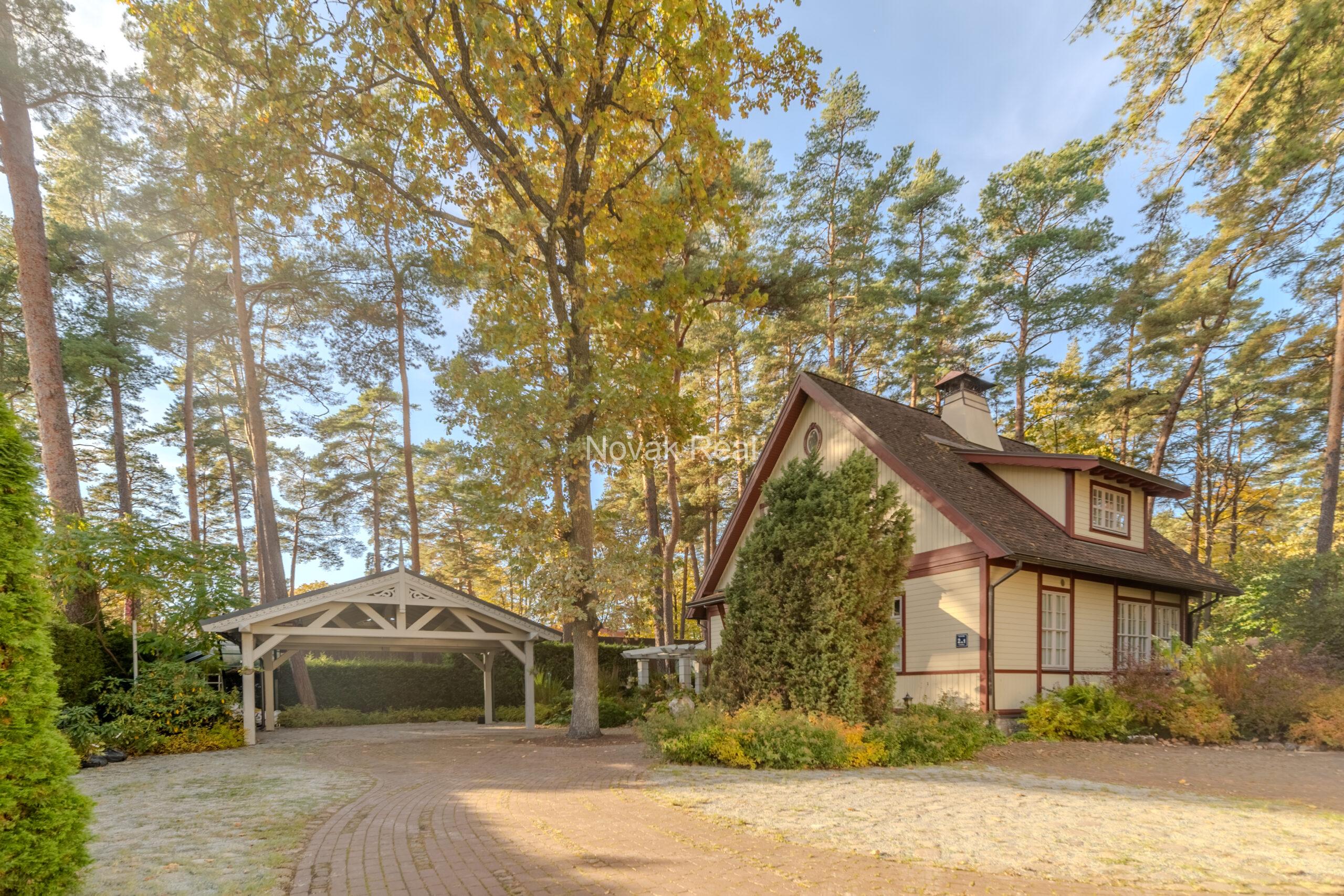 Vintage house for rent in Jurmala, Dzintari