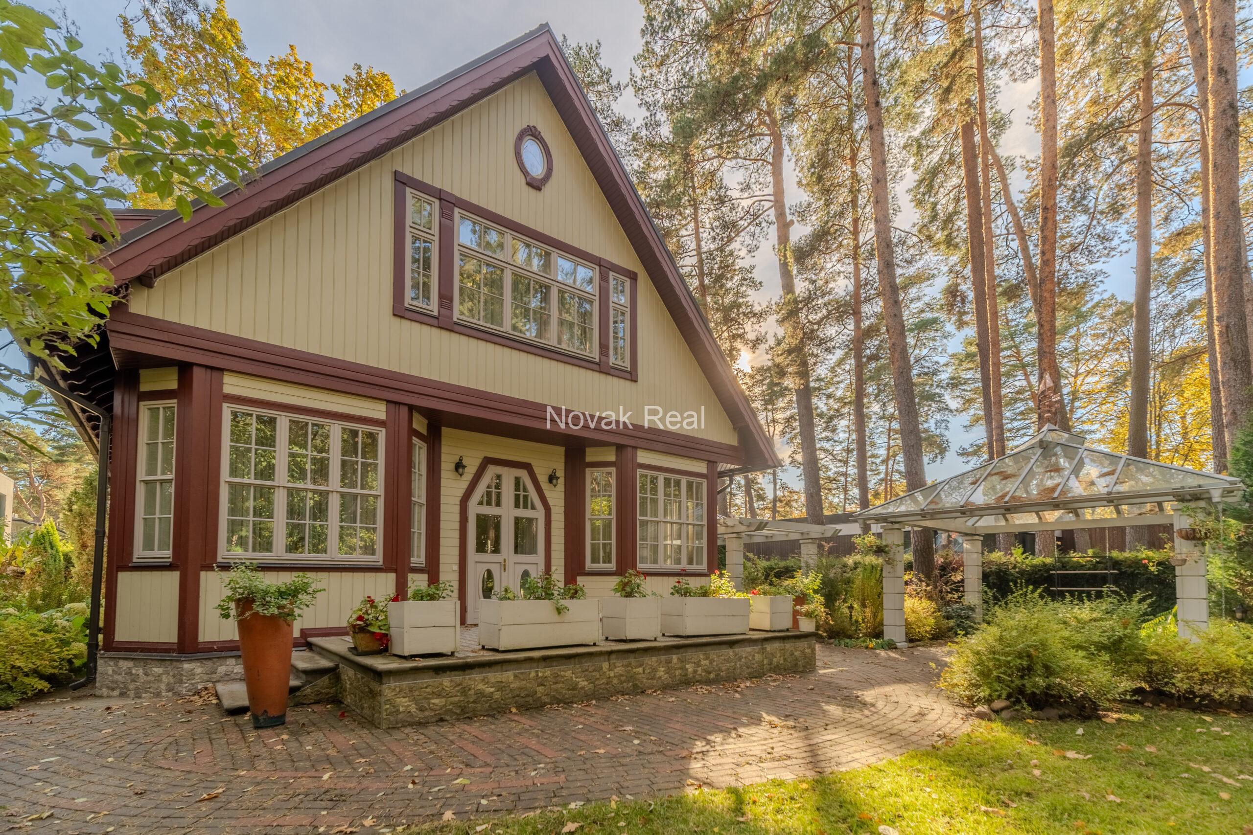 Vintage house for rent in Jurmala, Dzintari