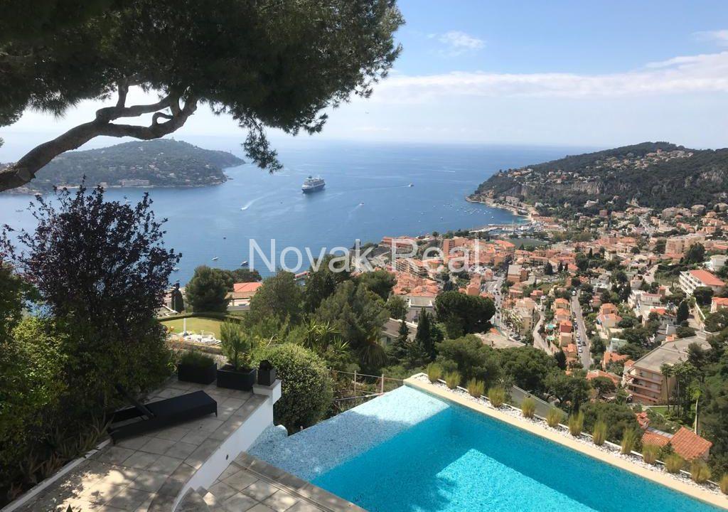 6DE89A35-8031-4ECF-9282-7BE12ABFDC10