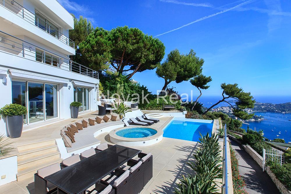 9396BF08-FE57-4D6D-A746-7B2E66EBE570