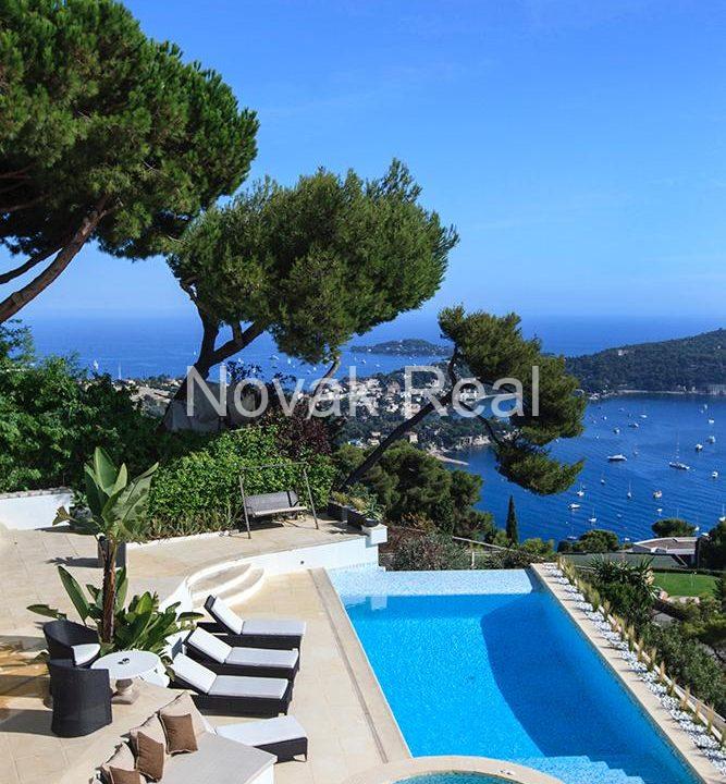 D91ACA65-A184-4358-B5D8-7CB30C5B3733