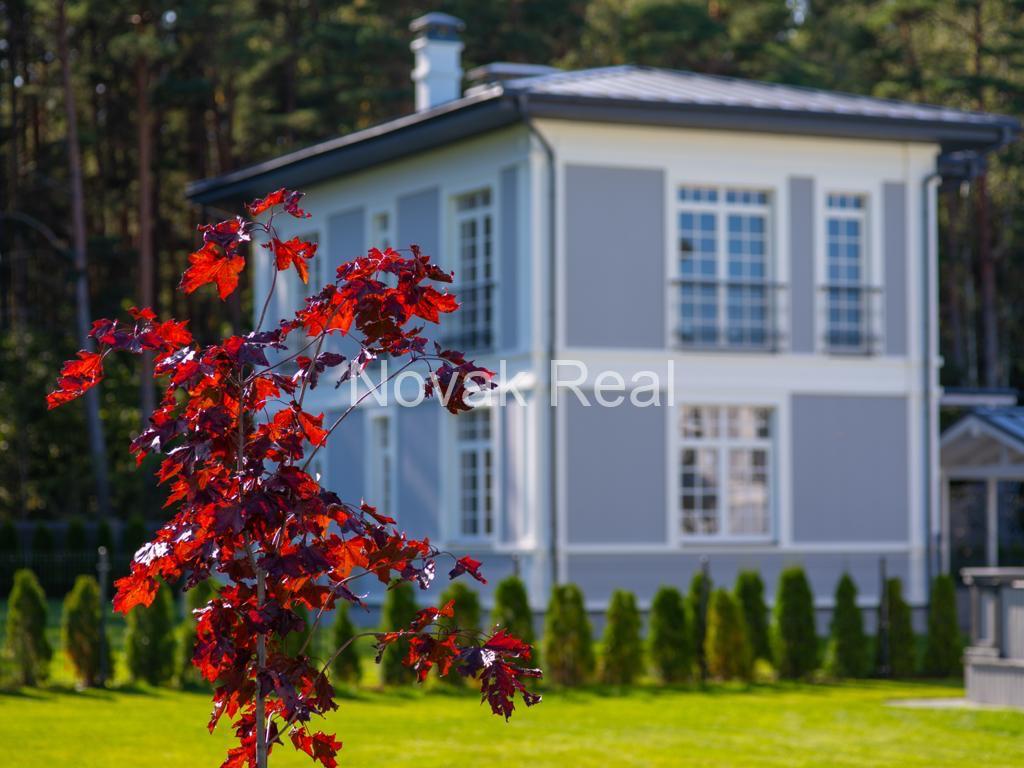 Houses for sale in a new elite gated village in Pinki