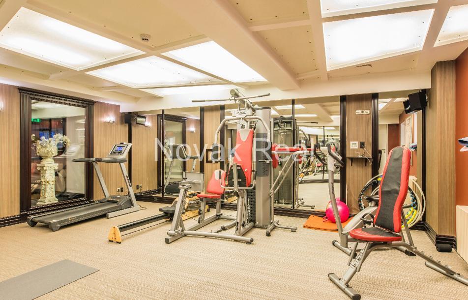 3165EF58-84D1-4C5B-A564-E848B67ED039