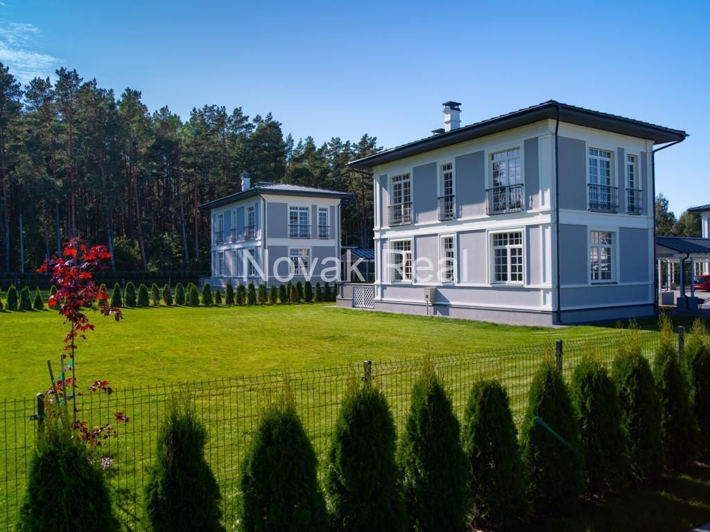 Houses for sale in a new elite gated village in Pinki