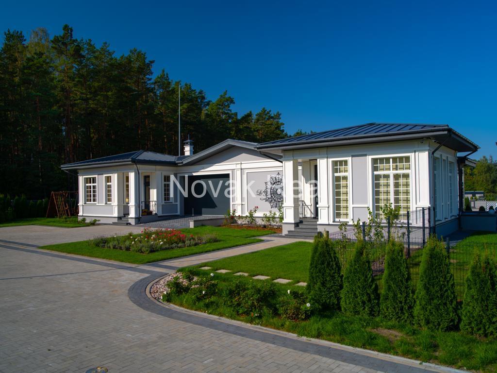 Houses for sale in a new elite gated village in Pinki