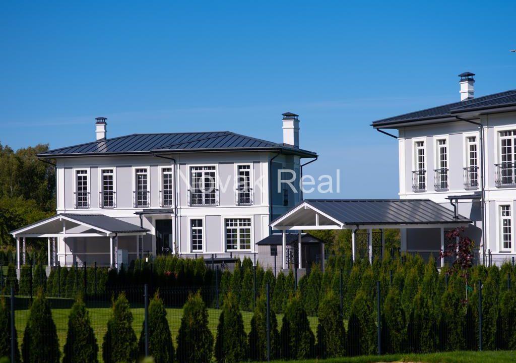 CE80B17A-0AE5-4CCE-9009-623B3C4A207A