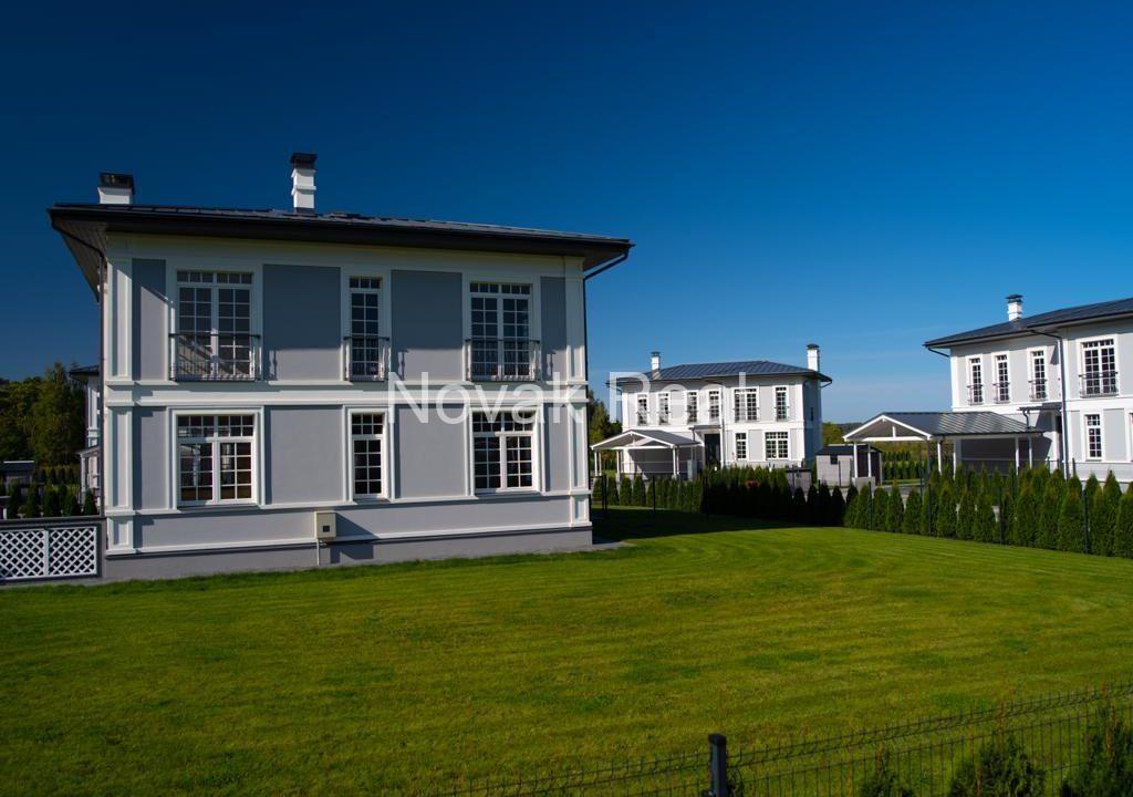 D546F9DA-F27E-4B8F-9E04-471C34F8E086