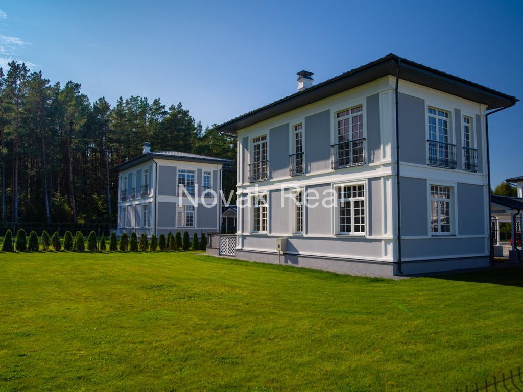 Houses for sale in a new elite gated village in Pinki