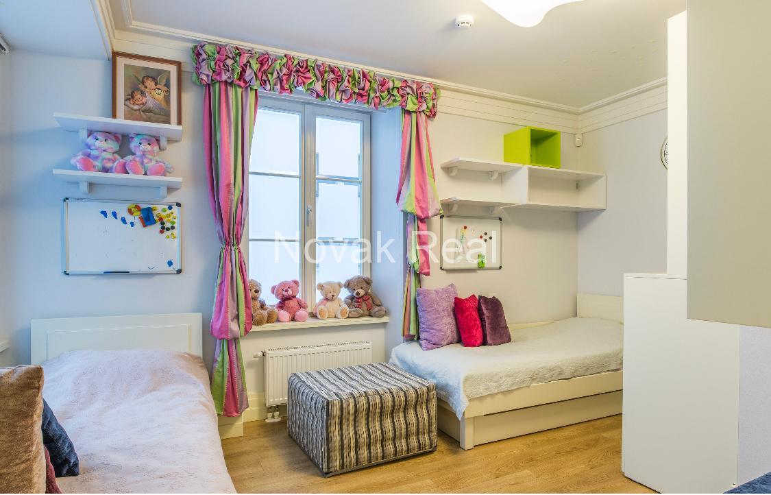 A 4-room apartment for rent in the Quiet City Centre, Ausekla street