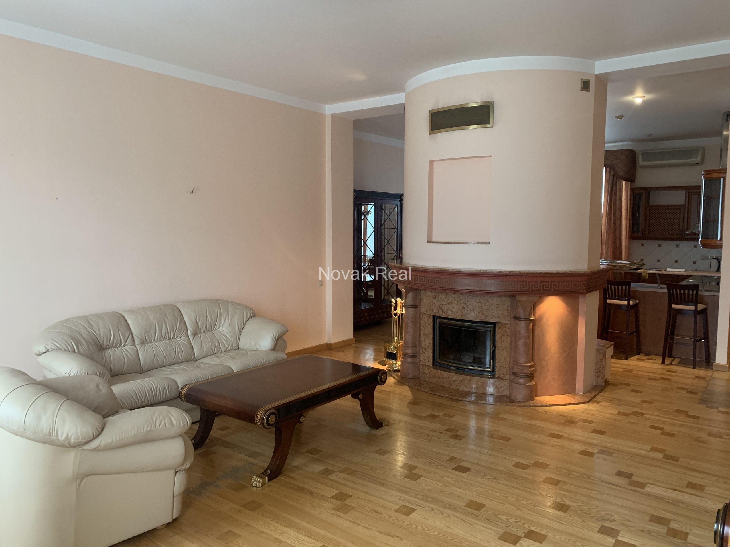 A spacious apartment to rent in a quiet city centre
