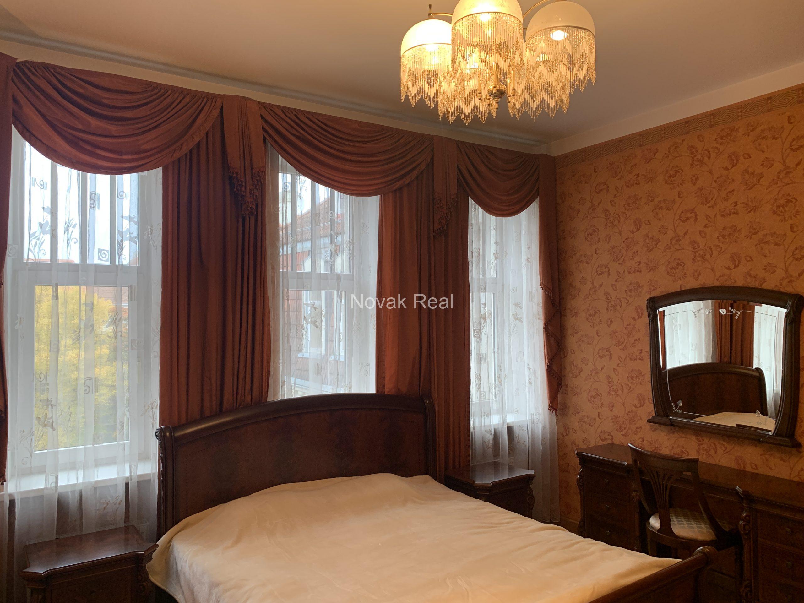 A spacious apartment to rent in a quiet city centre