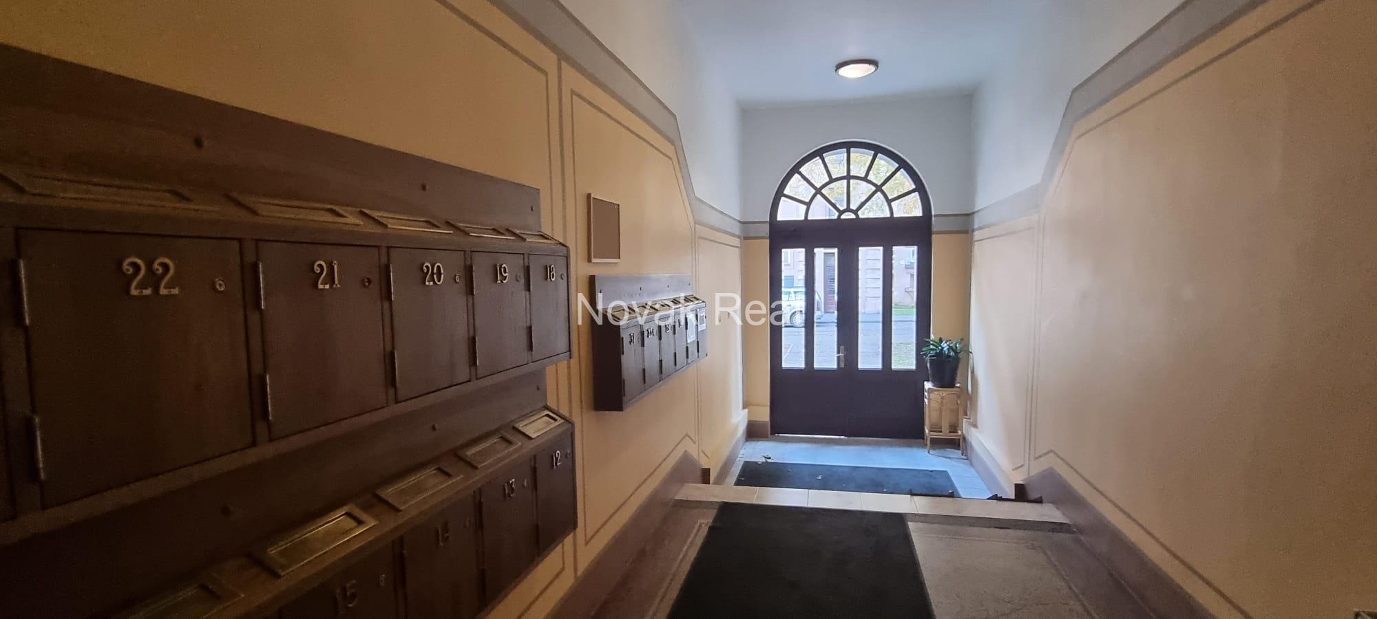 A spacious apartment to rent in a quiet city centre