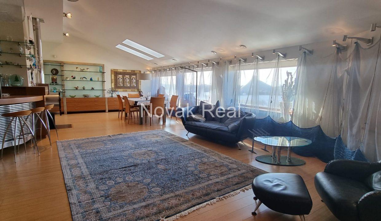 1c39170e-80e2-47db-9d02-25d10d894183