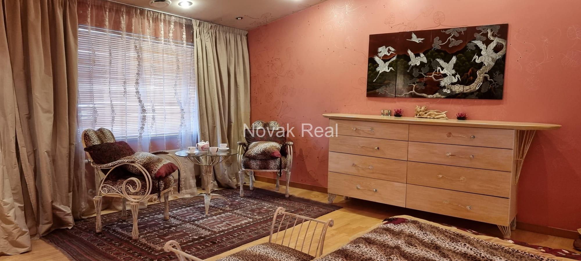 A penthouse of 340 m² in the Old Town is available for long-term rent and for sale