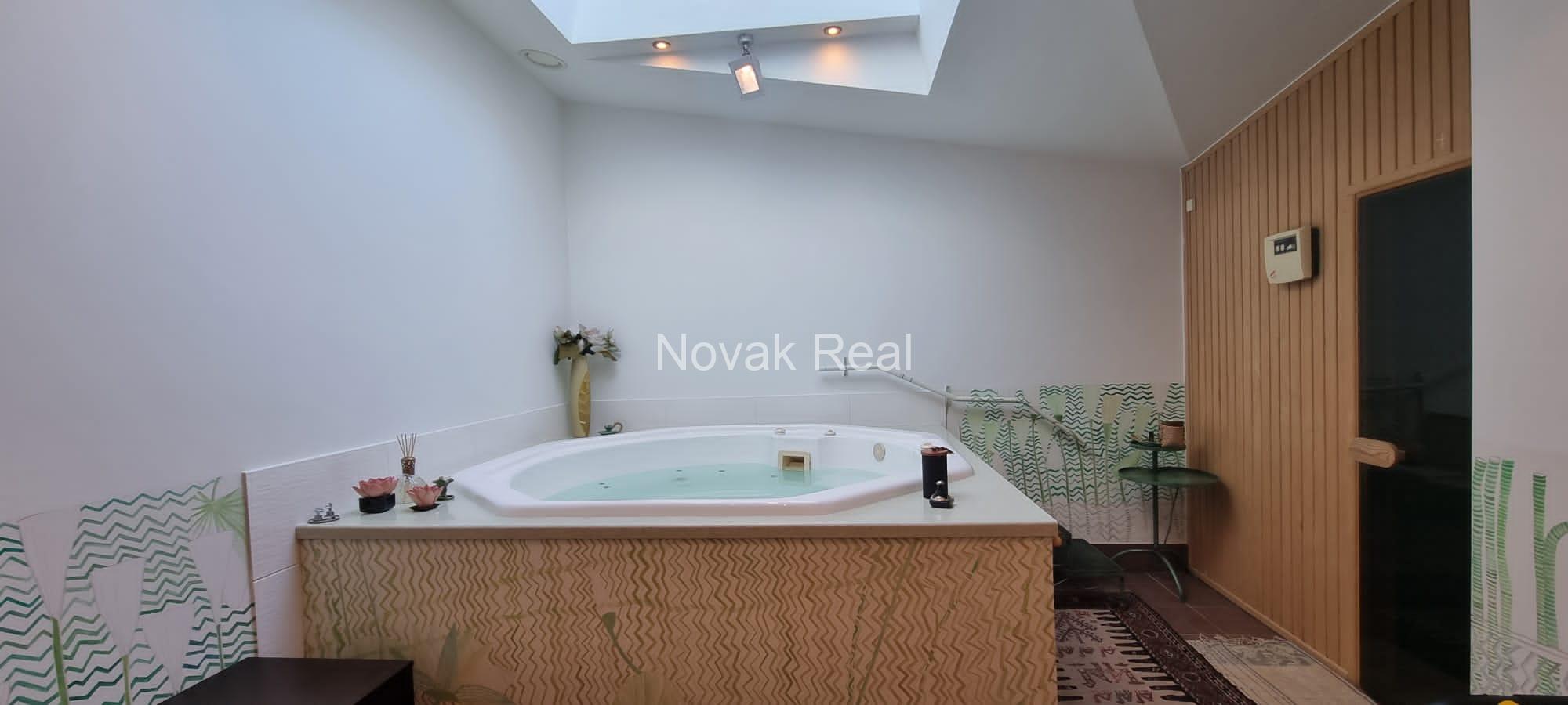 A penthouse of 340 m² in the Old Town is available for long-term rent and for sale