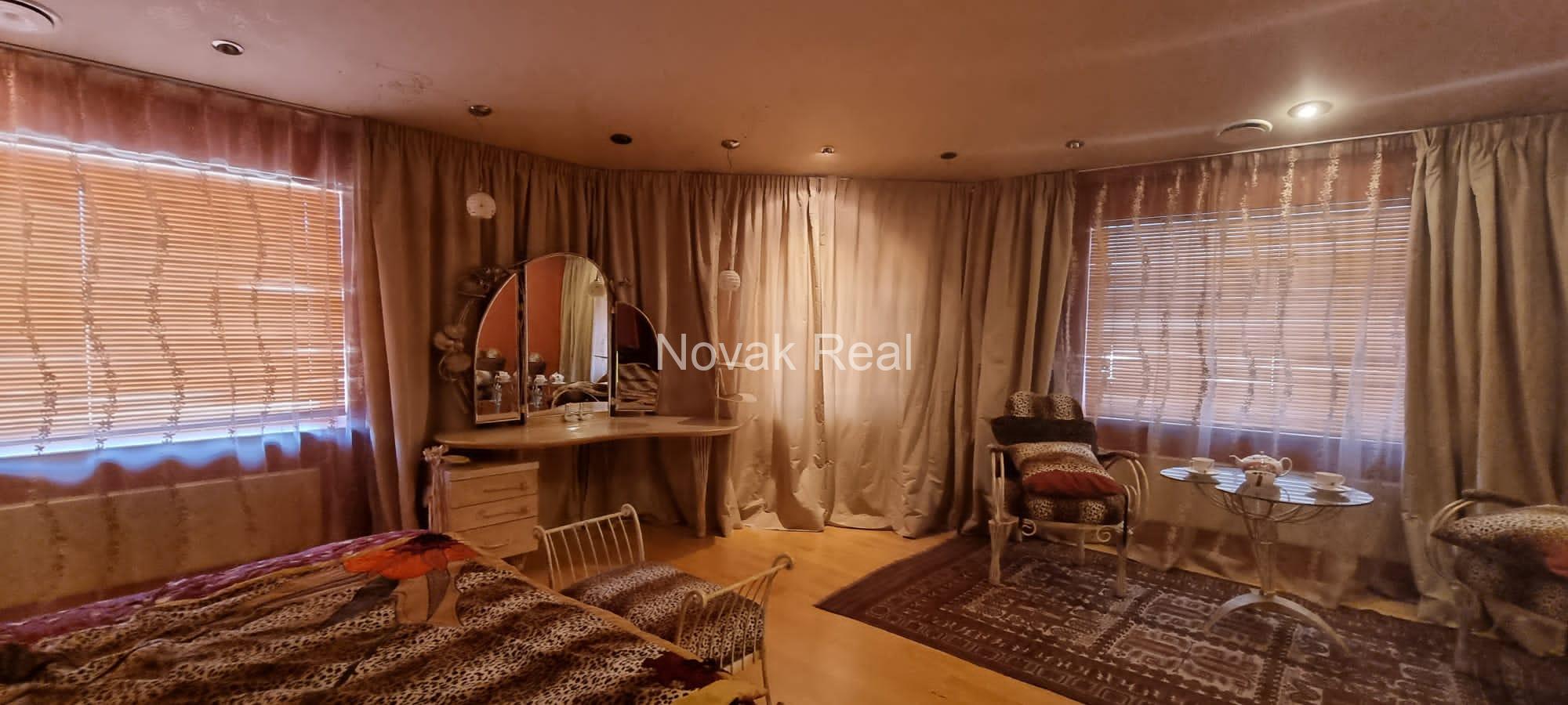 A penthouse of 340 m² in the Old Town is available for long-term rent and for sale