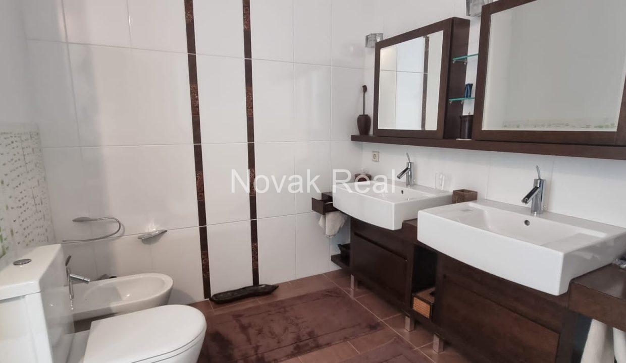 7e210ec9-f76e-4df6-a051-590230bb9abb