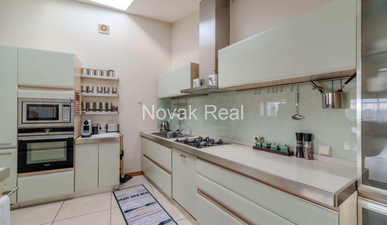 Miesnieku 14-27