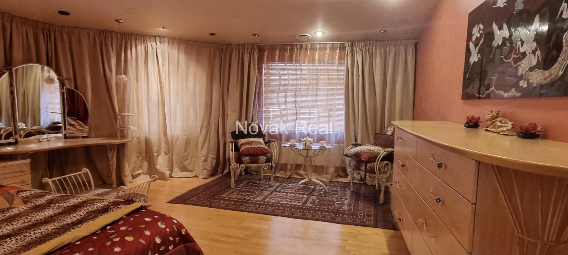A penthouse of 340 m² in the Old Town is available for long-term rent and for sale